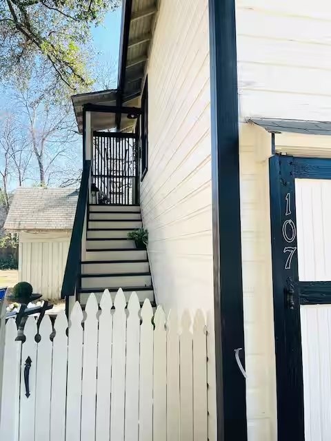 Carriage House — Exterior